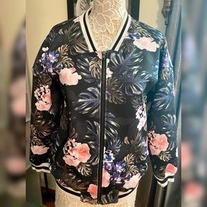 THE FIFTH LABEL American Girl Neoprene Floral Bomber